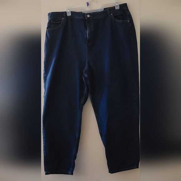 High Rise Mom Jeans - 20 - Picture 2 of 4